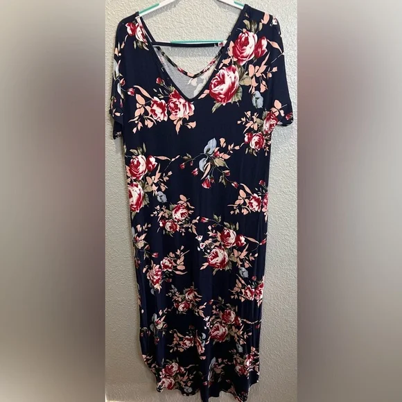 Navy Blue Flowers Maxi dress size 2XL NWT - Picture 2 of 6